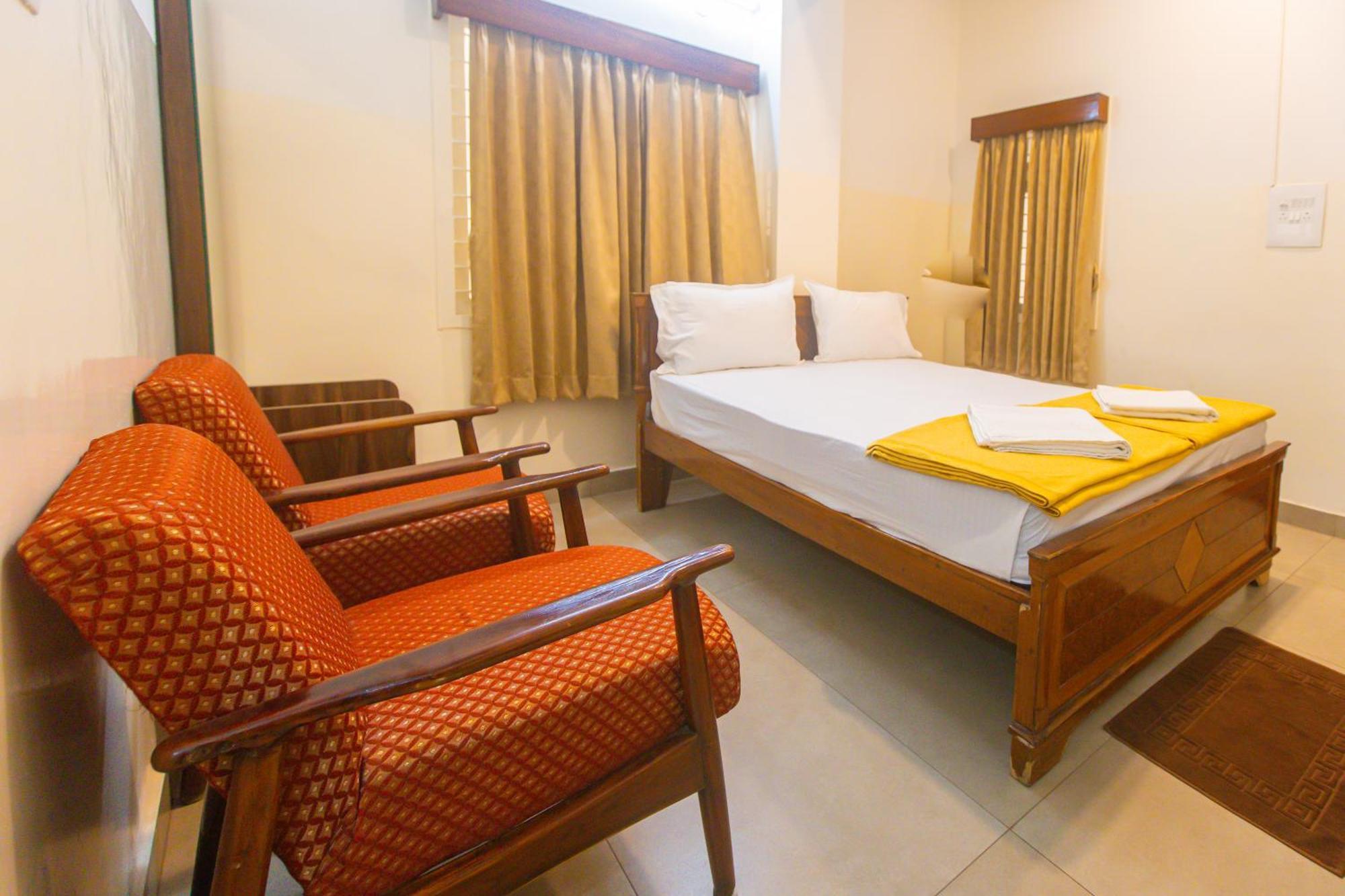 Sri Ramakrishna Hotel Bangalore Exterior foto